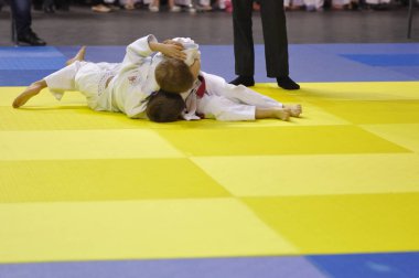 Orenburg, Rusya Federasyonu - 16 Nisan 2016: Boys rekabet Judo