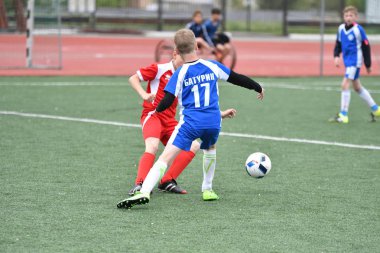 Orenburg, Rusya Federasyonu - 2017 yıl 28, Mayıs: çocuklar futbol oynamak