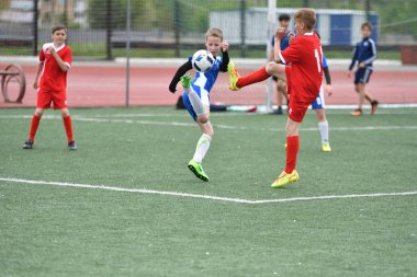 Orenburg, Rusya Federasyonu - 2017 yıl 28, Mayıs: çocuklar futbol oynamak