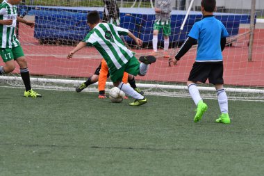 Orenburg, Rusya Federasyonu - 2017 yıl 28, Mayıs: çocuklar futbol oynamak