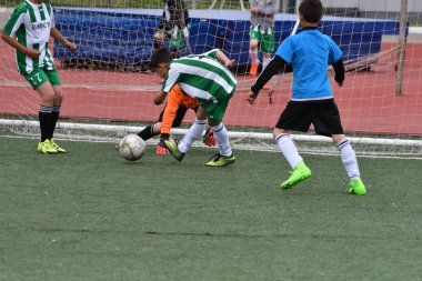 Orenburg, Rusya Federasyonu - 2017 yıl 28, Mayıs: çocuklar futbol oynamak