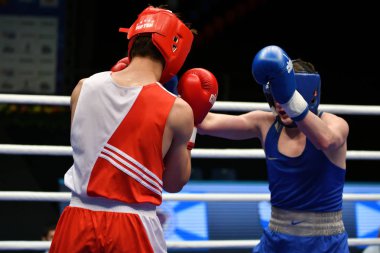 Orenburg, Rusya Federasyonu-Mayıs 7, 2017 yıl: çocuklar boksörler rekabet