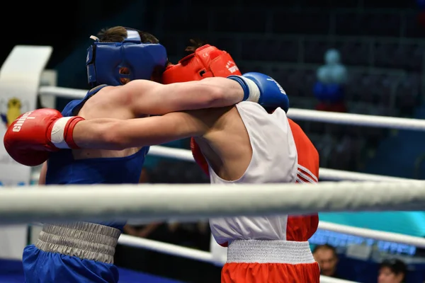 Orenburg, Rusya Federasyonu-Mayıs 7, 2017 yıl: çocuklar boksörler rekabet