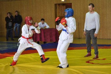 Orenburg, Rusya Federasyonu - 14 Mayıs 2016: boys yakın dövüşte rekabet.