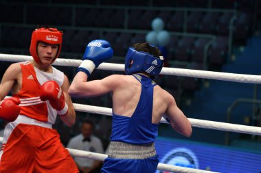 Orenburg, Rusya Federasyonu-Mayıs 7, 2017 yıl: çocuklar boksörler rekabet