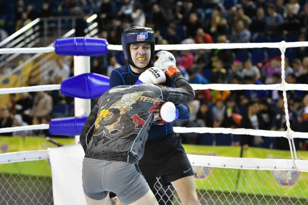 Orenburg, Russia - February 18, 2017 year: The fighters compete in mixed martial arts — Stock Photo, Image