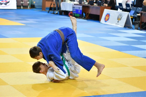 Orenburg, Rusya Federasyonu - 21 Ekim 2016: Boys rekabet Judo