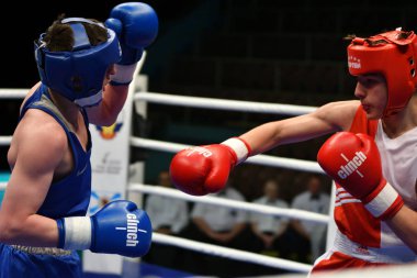 Orenburg, Rusya Federasyonu-Mayıs 7, 2017 yıl: çocuklar boksörler rekabet