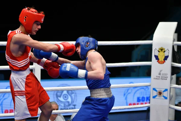 Orenburg, Rússia - Maio 7, 2017 ano: Meninos boxers competir — Fotografia de Stock