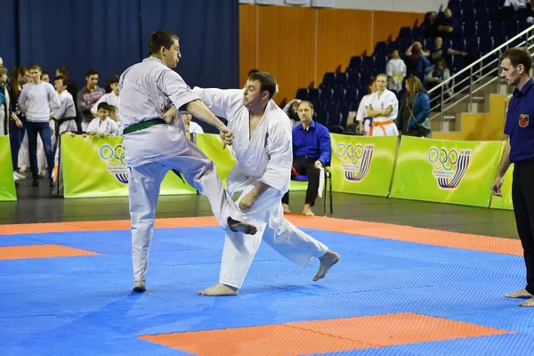 Orenburg, Rusya Federasyonu - 5 Şubat 2017 yıl: Boys rekabet içinde karate 