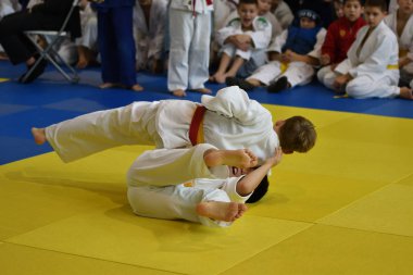 Orenburg, Rusya Federasyonu - 05 Kasım 2016: Boys rekabet Judo
