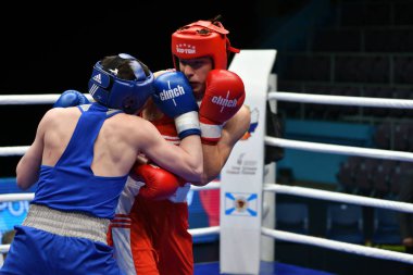 Orenburg, Rusya Federasyonu-Mayıs 7, 2017 yıl: çocuklar boksörler rekabet