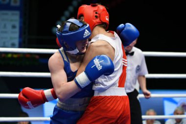 Orenburg, Rusya Federasyonu-Mayıs 7, 2017 yıl: çocuklar boksörler rekabet