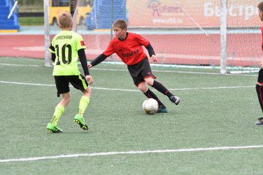 Orenburg, Rusya Federasyonu - 2017 yıl 28, Mayıs: çocuklar futbol oynamak