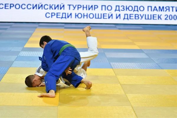 Orenburg, Rusya Federasyonu - 21 Ekim 2016: Boys rekabet Judo