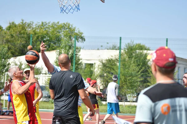 Orenburg, Rusya Federasyonu - 30 Temmuz 2017 yıl: millet sokak basketbol oyun