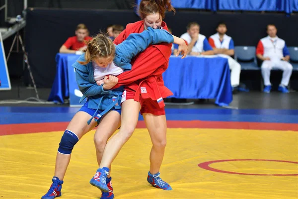 Orenburg, Rusia - 29 de octubre de 2016: Concursos para niños Sambo —  Fotos de Stock