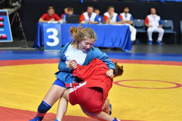 Orenburg, Rusya Federasyonu - 29 Ekim 2016: çocuklar yarışmalar Sambo