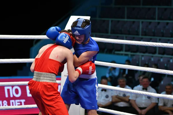 Orenburg, Rusya Federasyonu-Mayıs 7, 2017 yıl: çocuklar boksörler rekabet — Stok fotoğraf