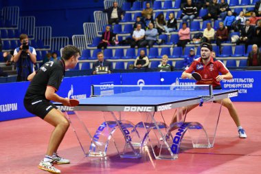 Orenburg, Rusya Federasyonu - 28 Eylül 2017 yıl: çocuk oyun Masa Tenisi rekabet
