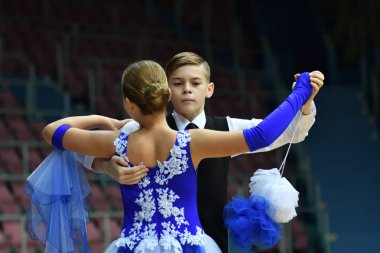 Orenburg, Rusya Federasyonu - 12 Kasım 2016: kız ve erkek dans.