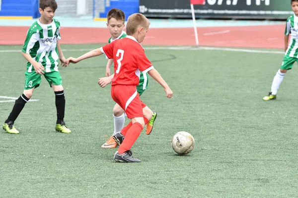 오렌부르크, 러시아-5 월 28 일, 2017 년: 소년 축구 — 스톡 사진