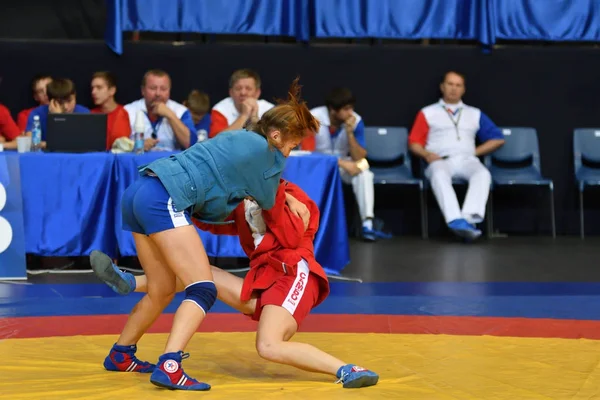 オレンブルク, ロシア連邦 - 2016 年 10 月 29 日: サンボで女の子の競争 — ストック写真
