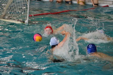 Orenburg, Rusya Federasyonu - ebilmek 4, 2017 yıl: çocuklar su polo oynamak