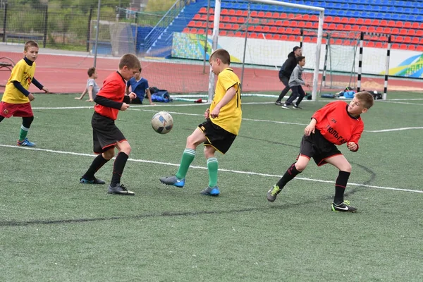 오렌부르크, 러시아-5 월 28 일, 2017 년: 소년 축구 — 스톡 사진
