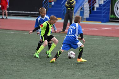 Orenburg, Rusya Federasyonu - 2017 yıl 28, Mayıs: çocuklar futbol oynamak