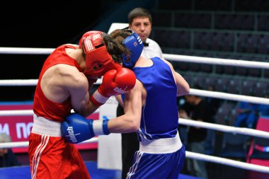 Orenburg, Rusya Federasyonu-Mayıs 7, 2017 yıl: çocuklar boksörler rekabet