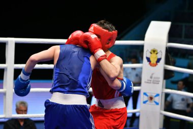Orenburg, Rusya Federasyonu-Mayıs 7, 2017 yıl: çocuklar boksörler rekabet