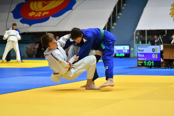 Orenburg, Ryssland - 21 oktober 2017: pojkar tävla i Judo — Stockfoto