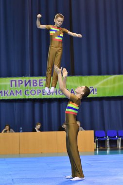 Orenburg, Rusya Federasyonu, 26-27 Mayıs 2017 yıl: boys rekabet spor akrobasi