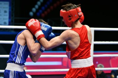 Orenburg, Rusya Federasyonu-Mayıs 7, 2017 yıl: çocuklar boksörler rekabet