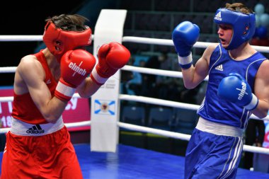 Orenburg, Rusya Federasyonu-Mayıs 7, 2017 yıl: çocuklar boksörler rekabet
