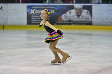 Orenburg, Rusya Federasyonu - 25 Şubat 2017 yıl: kız rekabet Artistik Patinaj