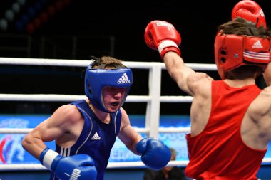 Orenburg, Rusya Federasyonu-Mayıs 7, 2017 yıl: çocuklar boksörler rekabet