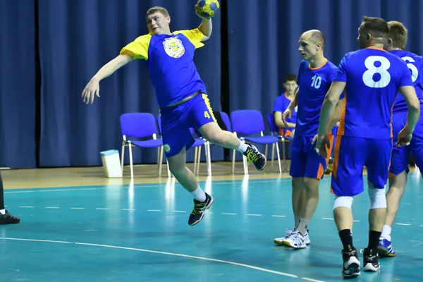 Orenburg, Russia - 11-13 February 2018 year: boys play in handball — Stock Photo, Image