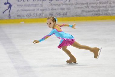 Orenburg, Rusya Federasyonu - 25 Şubat 2017 yıl: kız rekabet Artistik Patinaj