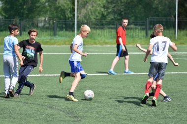 Orenburg, Rusya Federasyonu - 28 Haziran 2017 yıl: çocuklar futbol oynamak