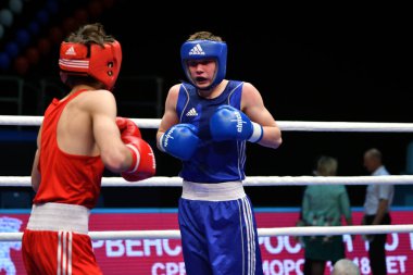 Orenburg, Rusya Federasyonu-Mayıs 7, 2017 yıl: çocuklar boksörler rekabet