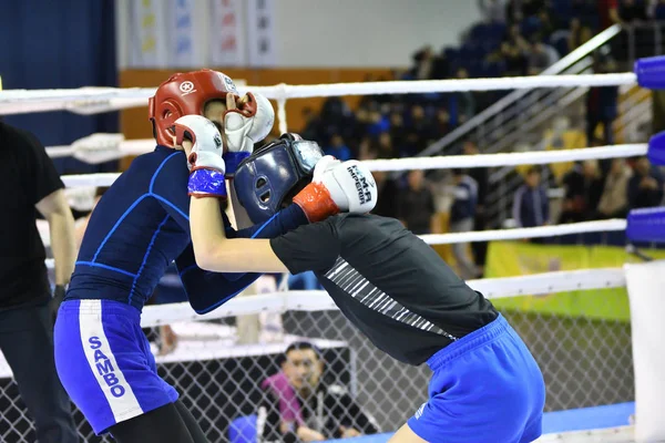 Orenburg, Rusland - 18 februari 2017 jaar: de strijders concurreren in mixed martial arts — Stockfoto