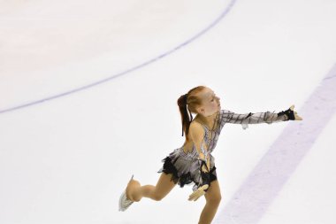 Orenburg, Rusya Federasyonu - 31 Mart 2018 yıl: kız rekabet Artistik Patinaj