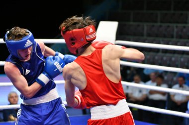 Orenburg, Rusya Federasyonu-Mayıs 7, 2017 yıl: çocuklar boksörler rekabet