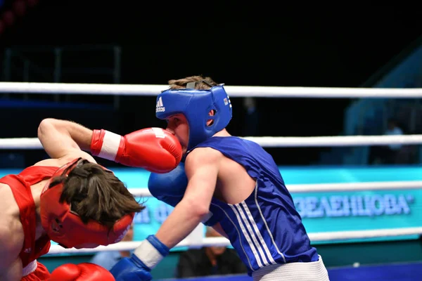 Orenburg, Rusland-7 mei 2017 jaar: jongens boxers concurreren — Stockfoto