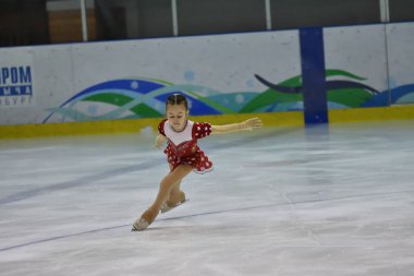 Orenburg, Rusya Federasyonu - 31 Mart 2018 yıl: kız rekabet Artistik Patinaj