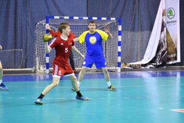 Orenburg, Rusya Federasyonu - 11-13 Şubat 2018 yıl: Hentbol oynayın çocuklar