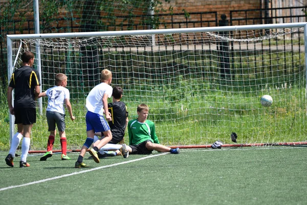 Orenburg, russland - 28. juni 2017 jahr: die jungen kicker — Stockfoto
