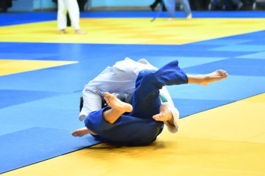 Orenburg, Rusya Federasyonu - 21 Ekim 2017: Boys Judo rekabet